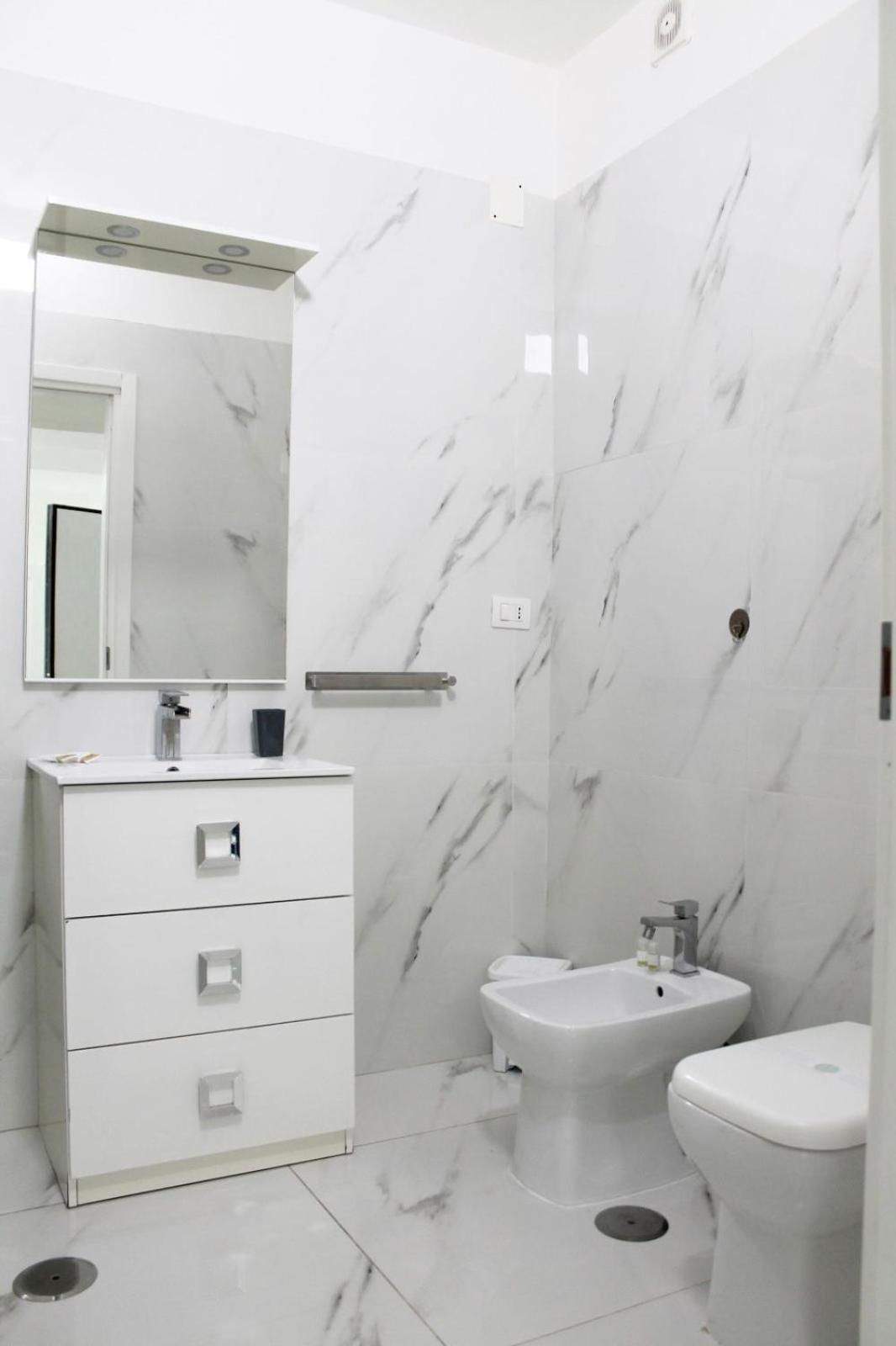 B&B Central Rooms 137 Naples Extérieur photo